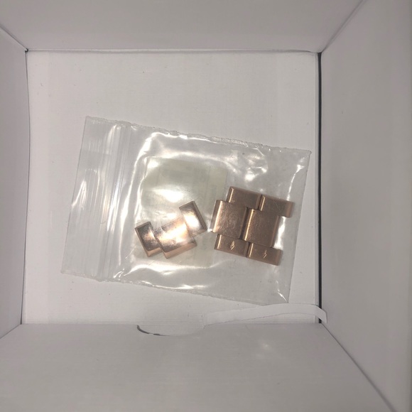 Bertha rose gold cat watch - Picture 5 of 5